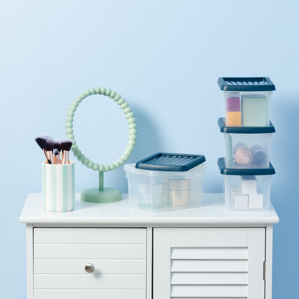 Set of 4 – 1.5 Litre Plastic Storage Boxes with Coloured Lids – Wham-Wham-Plastic Box Shop